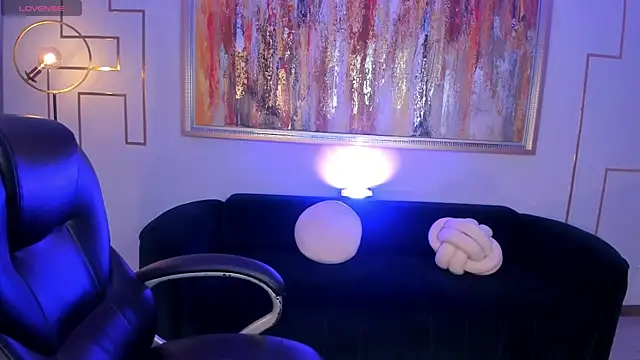 MorganHicks online show from 6, 4, 2026