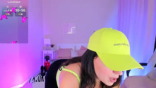 Snapshot of HelenaRegal chatting on 31, 1, 2025 HelenaRegal online show from 31, 1, 2025