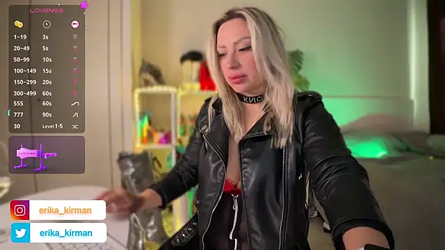 Snapshot of Erika_Kirman chatting on 22, 3, 2025 Erika Kirman online show from 22, 3, 2025