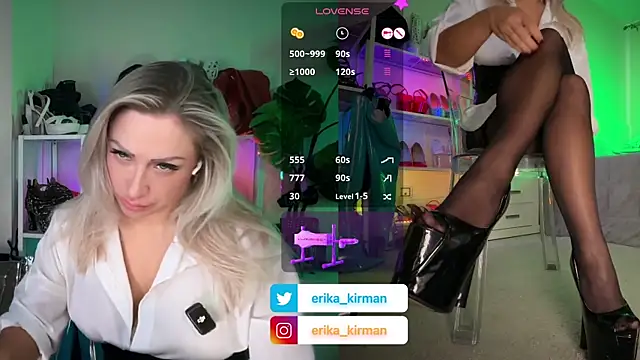 Snapshot of Erika_Kirman chatting on 7, 10, 2025 Erika Kirman online show from 7, 10, 2025