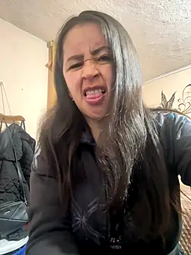 latinfemale online show from 30, 10, 2025