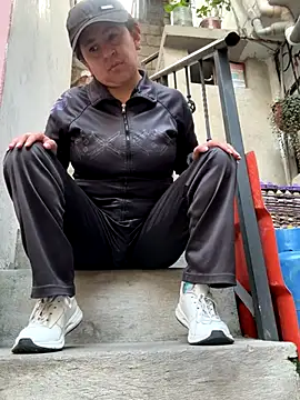 latinfemale online show from 20, 11, 2025