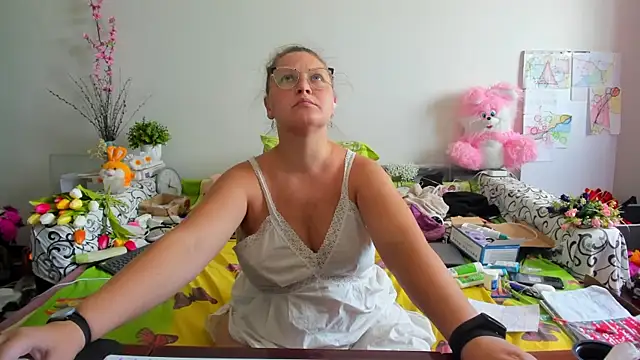 Snapshot of IamYourNarcotic chatting on 29, 5, 2026 IamYourNarcotic online show from 29, 5, 2026