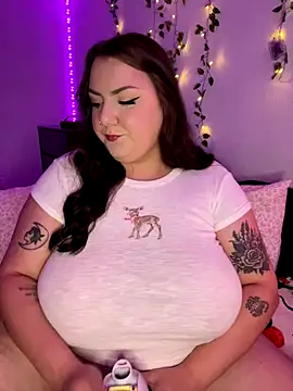 honeyviolet online show from 3, 10, 2025