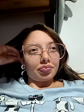 Snapshot of linda-schmidt chatting on 21, 4, 2026 linda-schmidt online show from 21, 4, 2026