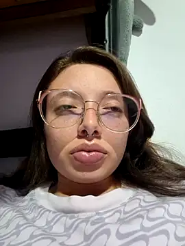 Snapshot of linda-schmidt chatting on 11, 5, 2026 linda-schmidt online show from 11, 5, 2026