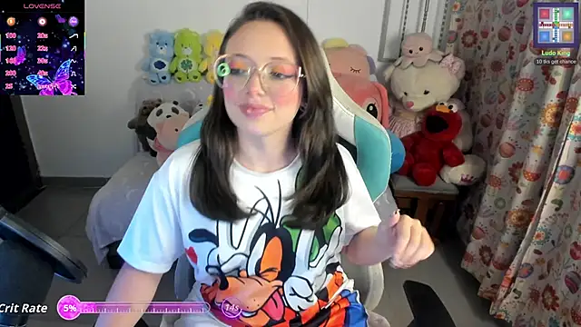 Snapshot of linda-schmidt chatting on 25, 5, 2026 linda-schmidt online show from 25, 5, 2026