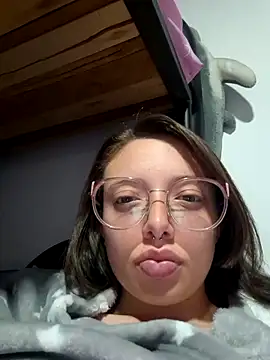 Snapshot of linda-schmidt chatting on 26, 5, 2026 linda-schmidt online show from 26, 5, 2026