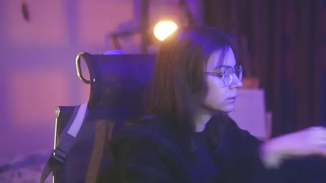 alyssa sweet online show from 16, 12, 2025