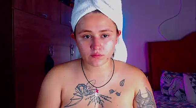 laurabeck online show from 10, 12, 2024