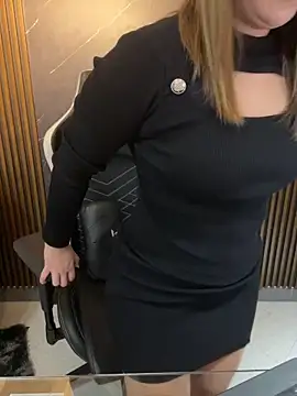 Snapshot of KellyBrooklyn_ chatting on 17, 2, 2026 KellyBrooklyn online show from 17, 2, 2026