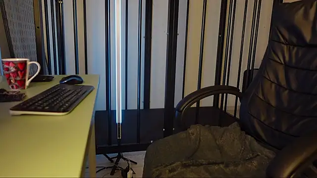 Snapshot of Tommy_Burnz chatting on 19, 1, 2025 Tommy Burnz online show from 19, 1, 2025