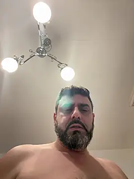 Snapshot of ChiIul11 chatting on 8, 3, 2026 ChiIul11 online show from 8, 3, 2026