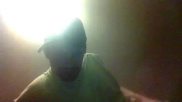 Snapshot of youngbuck6874 chatting on 6, 6, 2026 youngbuck6874 online show from 6, 6, 2026