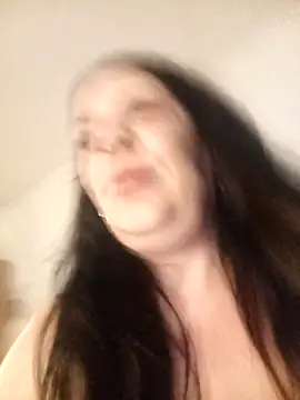 Snapshot of Leanne43 chatting on 18, 4, 2026 Leanne43 online show from 18, 4, 2026