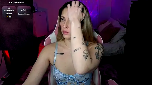 Snapshot of queenxlexy chatting on 29, 1, 2025 queenxlexy online show from 29, 1, 2025