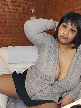 Lilybanx online show from 12, 4, 2026