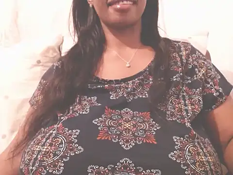 Snapshot of MissTits chatting on 20, 3, 2025 MissTits online show from 20, 3, 2025