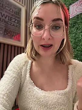 The Snowwhitee online show from 1, 1, 2025