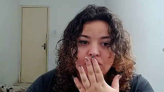 Snapshot of valentinny chatting on 4, 10, 2025 valentinny online show from 4, 10, 2025