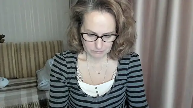 lauraoven online show from 12, 2, 2025