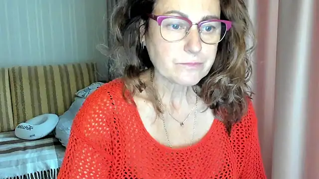 lauraoven online show from 13, 10, 2025