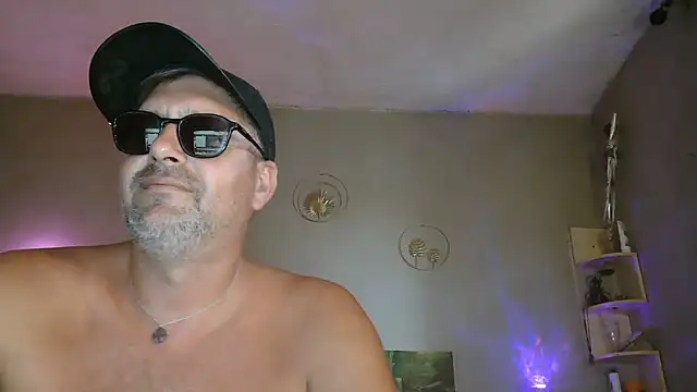Snapshot of matrikes1 chatting on 16, 7, 2026 matrikes1 online show from 16, 7, 2026