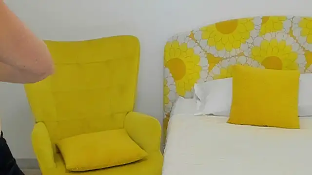 milf penelope online show from 30, 11, 2025