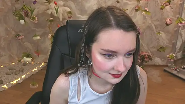 Snapshot of CloudGrace chatting on 7, 6, 2026 CloudGrace online show from 7, 6, 2026