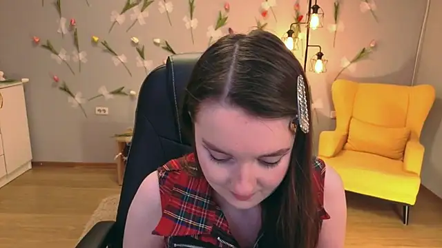 Snapshot of CloudGrace chatting on 8, 6, 2026 CloudGrace online show from 8, 6, 2026