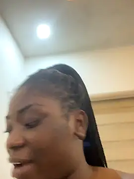 Snapshot of Sweetbootty chatting on 26, 9, 2025 Sweetbootty online show from 26, 9, 2025