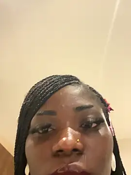 Snapshot of Sweetbootty chatting on 3, 10, 2025 Sweetbootty online show from 3, 10, 2025