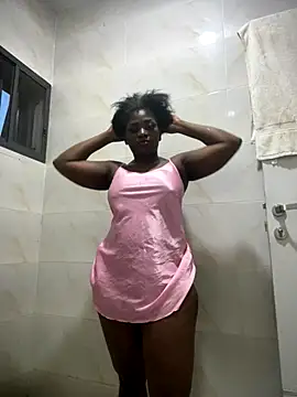 Snapshot of Sweetbootty chatting on 5, 10, 2025 Sweetbootty online show from 5, 10, 2025