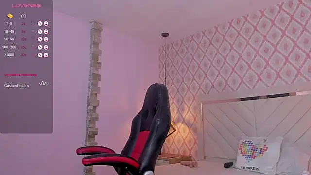 Snapshot of clarisKlein chatting on 24, 2, 2025 clarisKlein online show from 24, 2, 2025