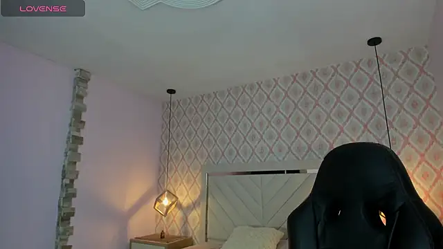 Snapshot of clarisKlein chatting on 9, 6, 2026 clarisKlein online show from 9, 6, 2026