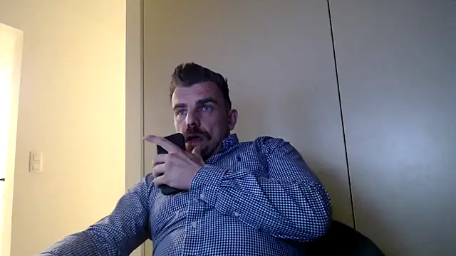 Snapshot of mrbigballs chatting on 1, 5, 2026 mrbigballs online show from 1, 5, 2026
