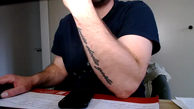Snapshot of mrbigballs chatting on 7, 5, 2026 mrbigballs online show from 7, 5, 2026