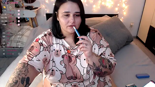 naughtykiss online show from 19, 9, 2025