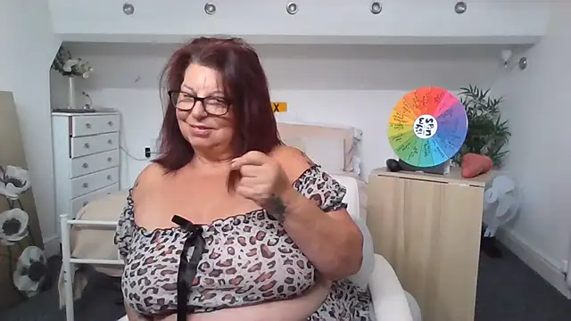 CougarBeccaX online show from 4, 7, 2026