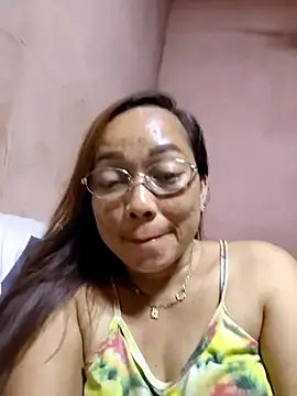 Snapshot of asianwet4u chatting on 15, 1, 2026 asianwet4u online show from 15, 1, 2026