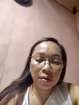 Snapshot of asianwet4u chatting on 4, 3, 2026 asianwet4u online show from 4, 3, 2026