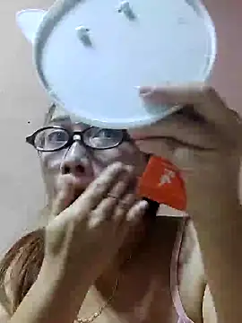 Snapshot of asianwet4u chatting on 17, 7, 2026 asianwet4u online show from 17, 7, 2026