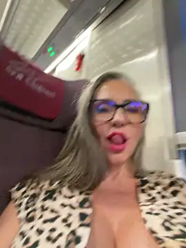 Snapshot of Alimela chatting on 29, 6, 2026 Alimela online show from 29, 6, 2026