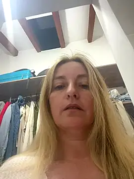 moniquerainx online show from 14, 12, 2025