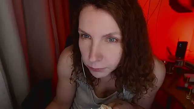 JohansonKatie online show from 19, 1, 2025