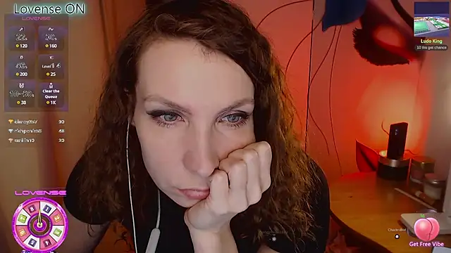 JohansonKatie online show from 25, 2, 2025