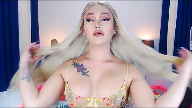 Snapshot of KylieMaxwellCaulfield_TS chatting on 31, 10, 2025 KylieMaxwellCaulfield TS online show from 31, 10, 2025