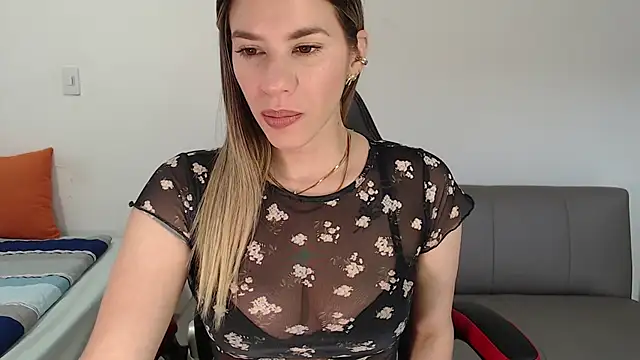 Snapshot of ms_sofia_x chatting on 19, 9, 2025 ms sofia x online show from 19, 9, 2025