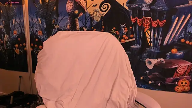 Evie-Luna online show from 26, 10, 2025