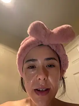 Evie-Luna online show from 16, 1, 2026